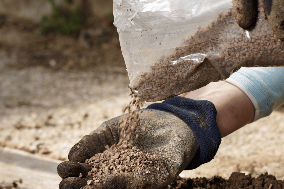 granular and liquid humic products.png